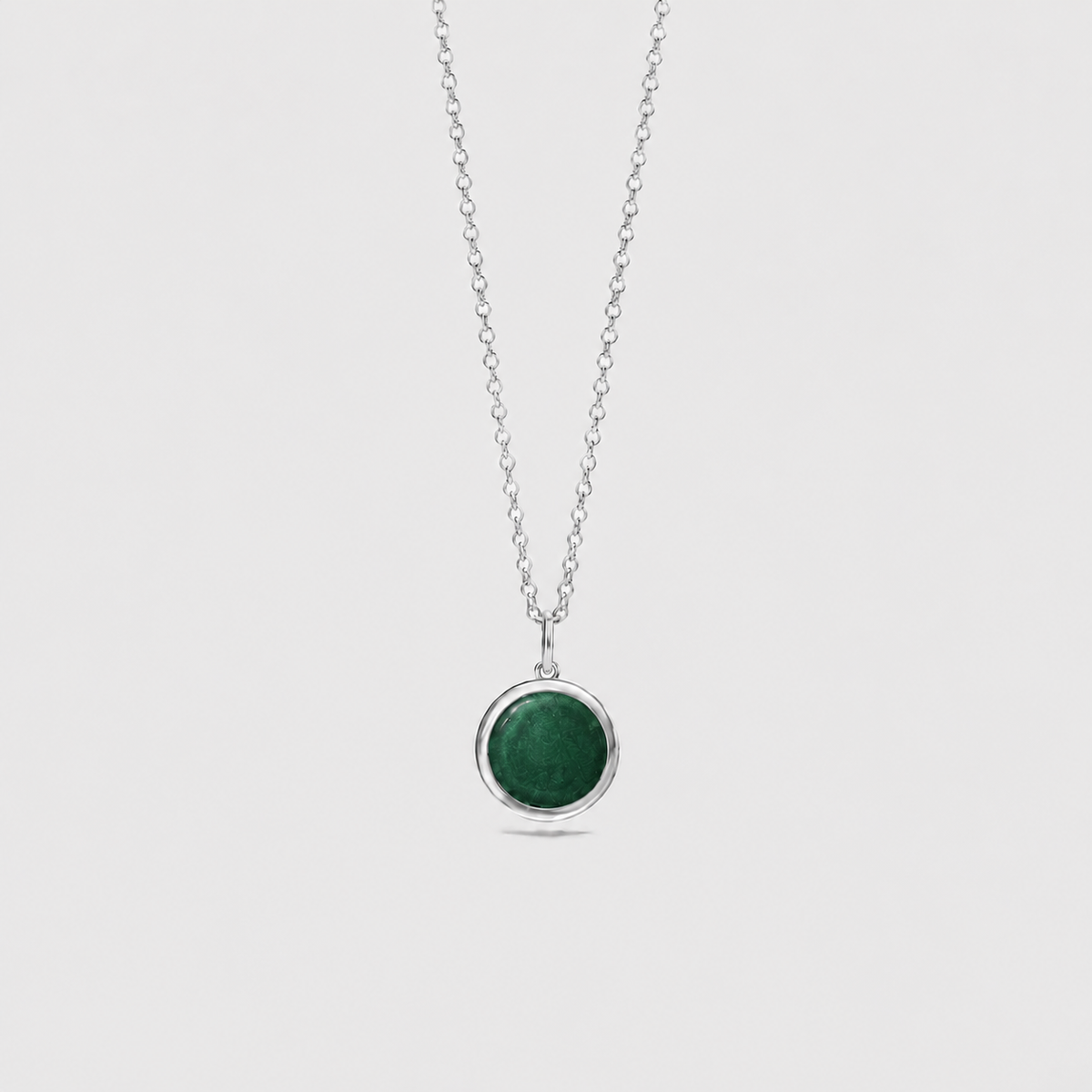 Emerald Green Memory Tap Necklace