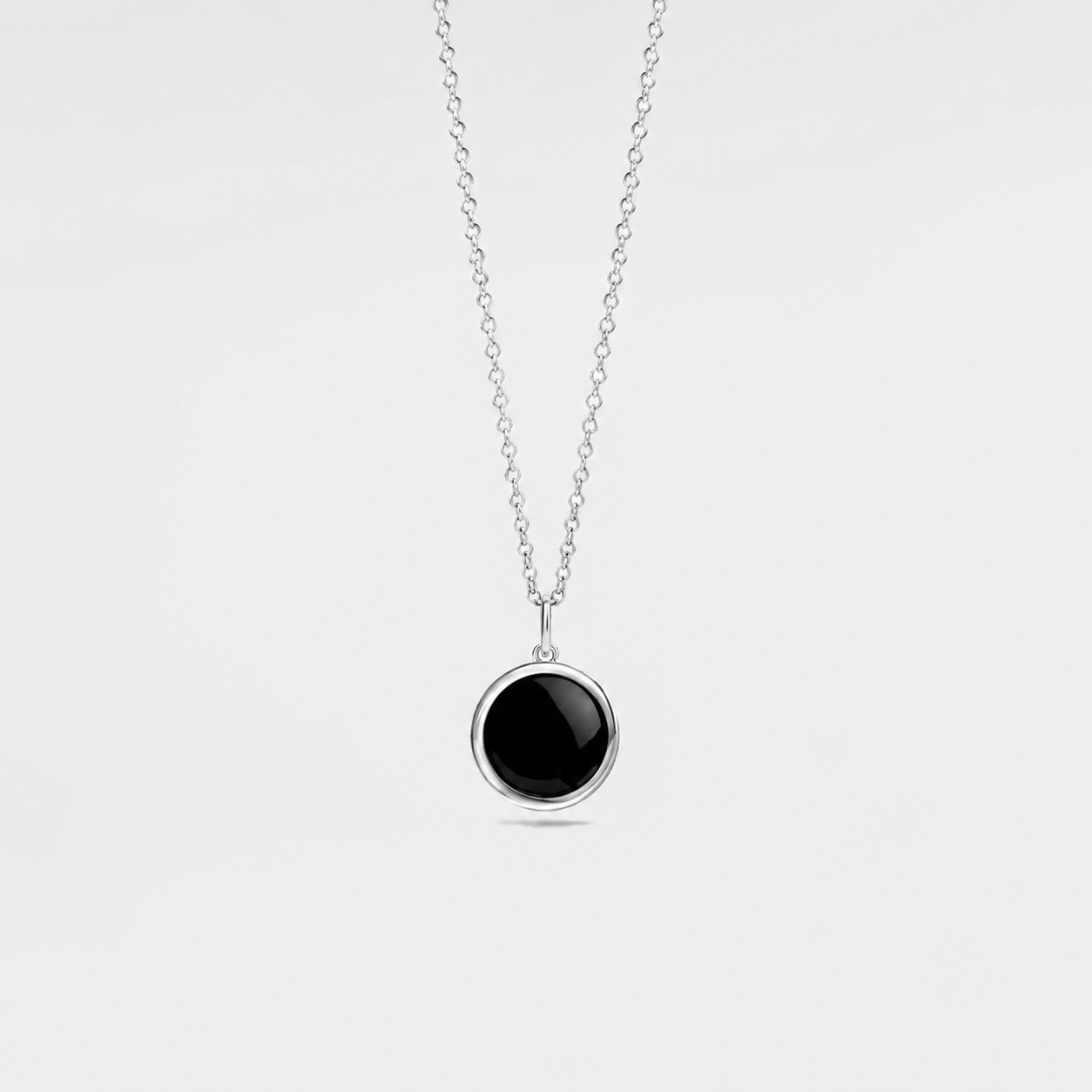 Midnight Memory Tap Necklace