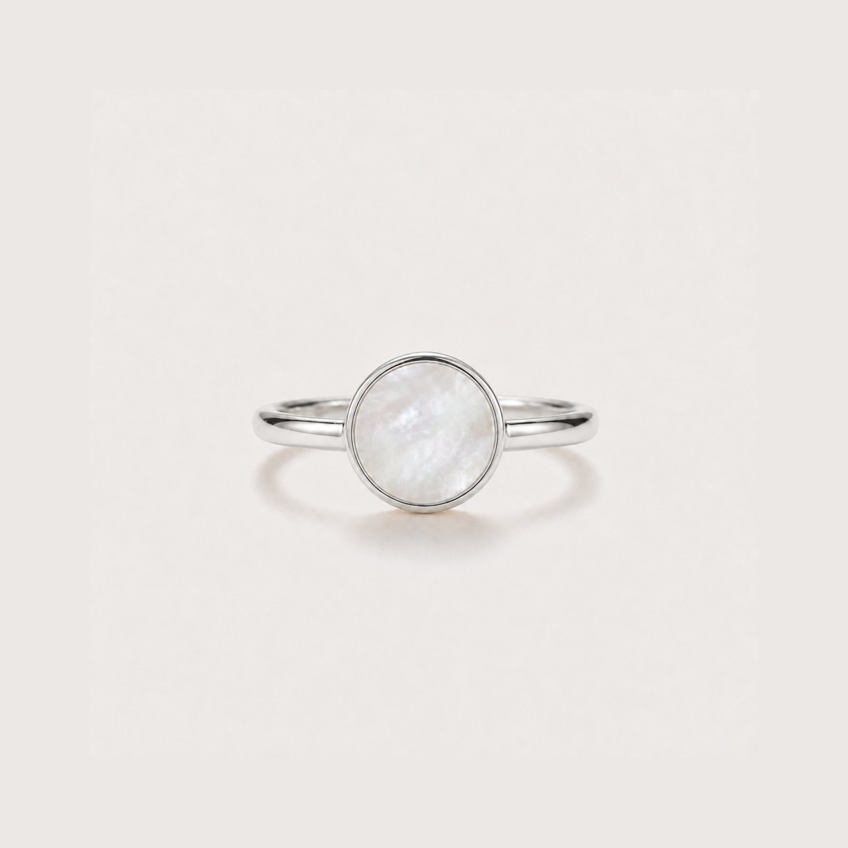 Classic Pearl Memory Tap Ring