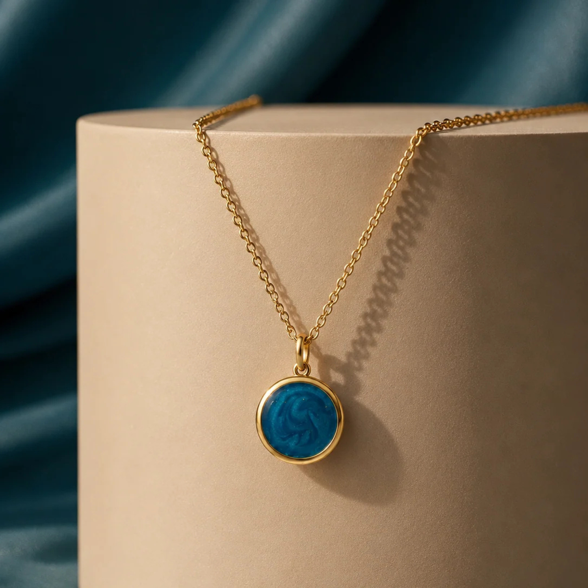 Ocean Blue Memory Tap Necklace